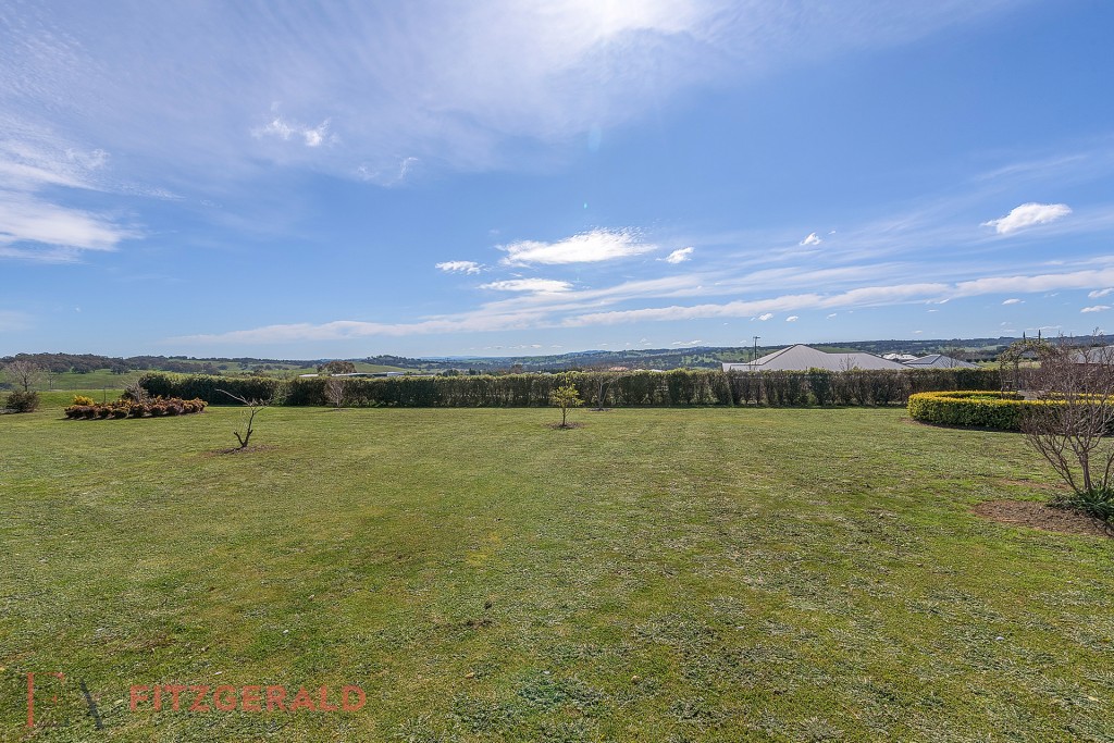 77 Dean Drive, Orange NSW 2800 - photo 8