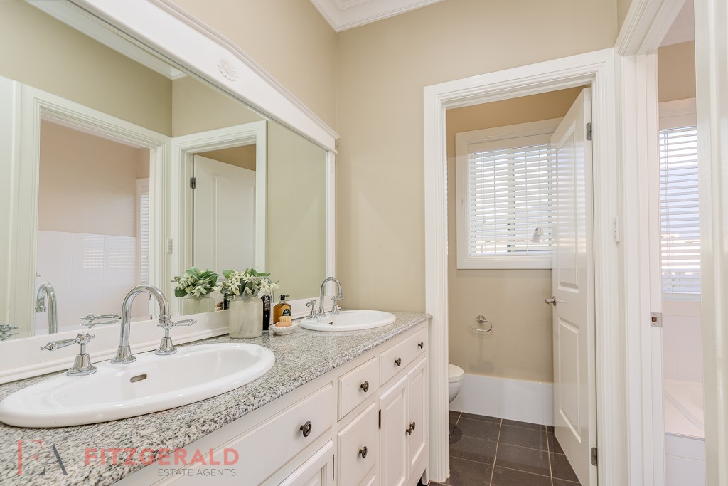 80 Valencia Drive, Orange NSW 2800 - photo 7