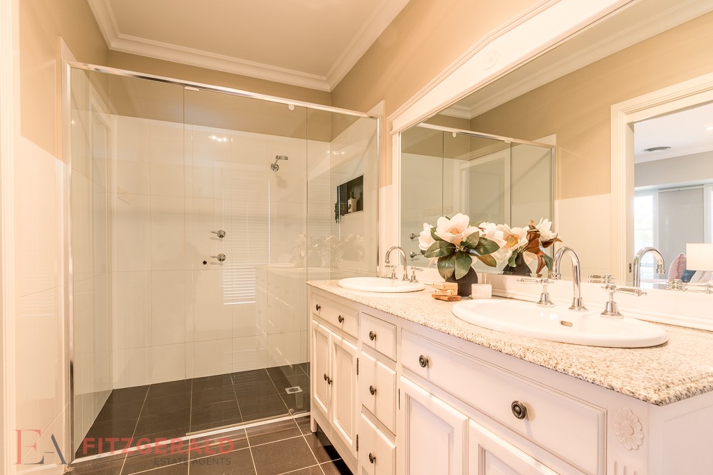 80 Valencia Drive, Orange NSW 2800 - photo 10