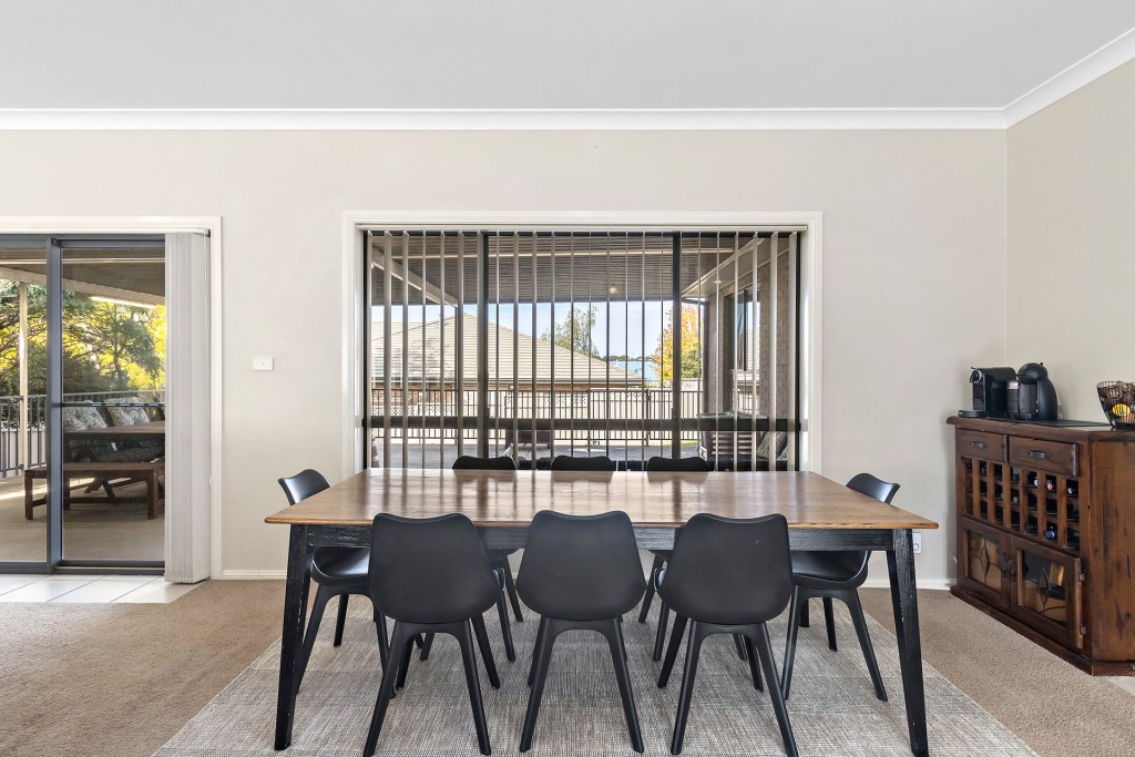 24 Jonathon Road, Orange NSW 2800 - photo 7