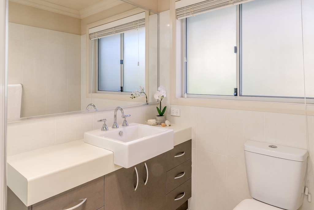 19 Isaac Drive, Orange NSW 2800 - photo 8