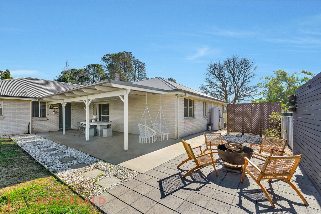 22 Lucknow Street, Spring Hill NSW 2800 - photo 2