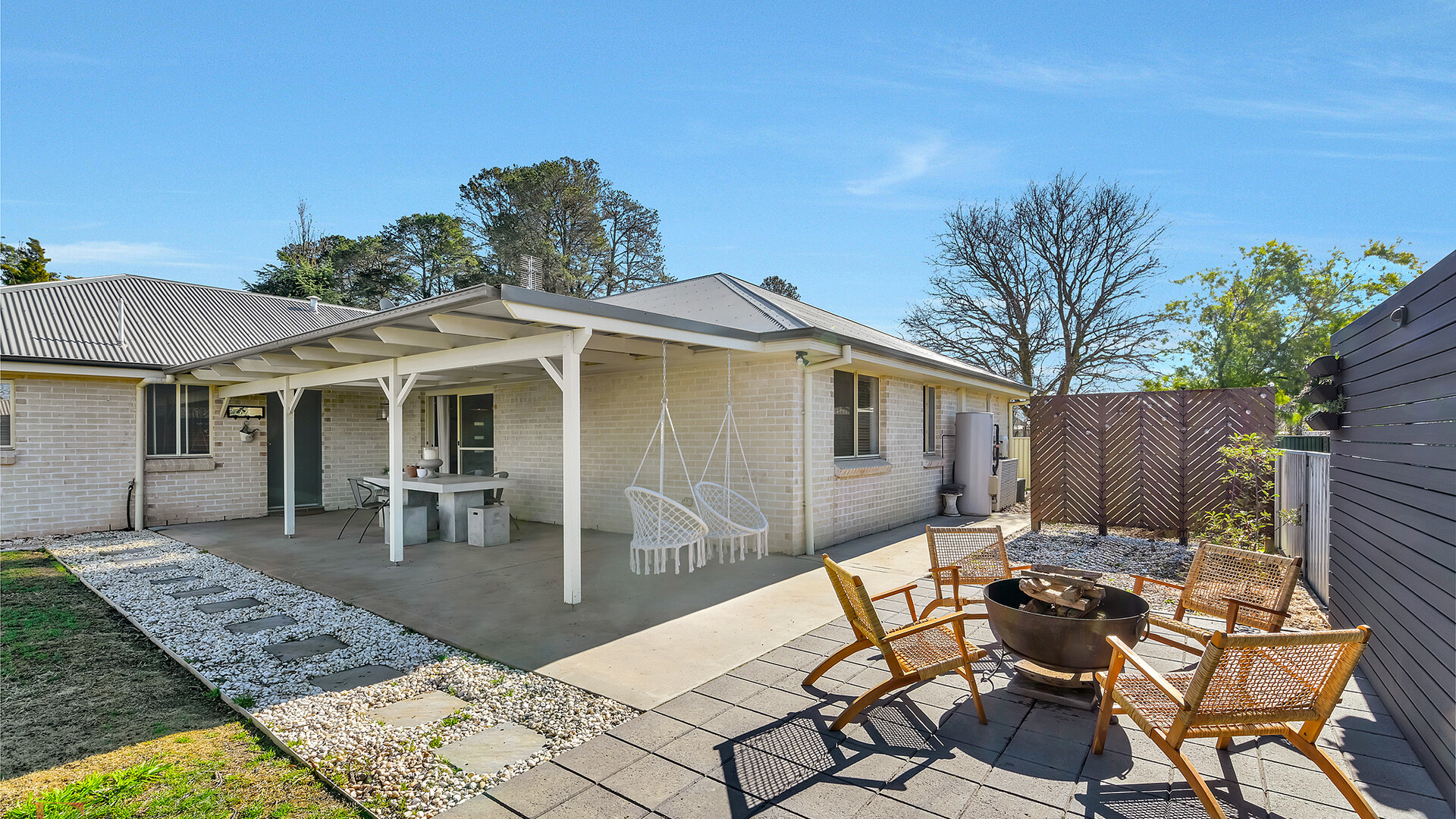 22 Lucknow Street, Spring Hill NSW 2800 - photo 2