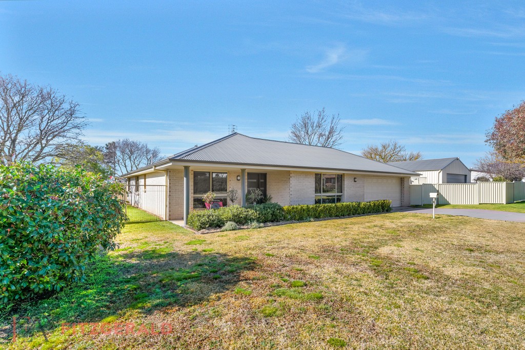 22 Lucknow Street, Spring Hill NSW 2800 - photo 11