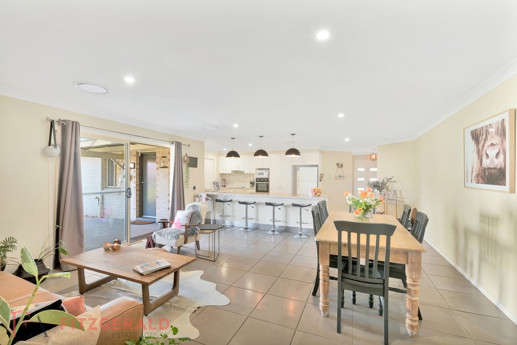 22 Lucknow Street, Spring Hill NSW 2800 - photo 3