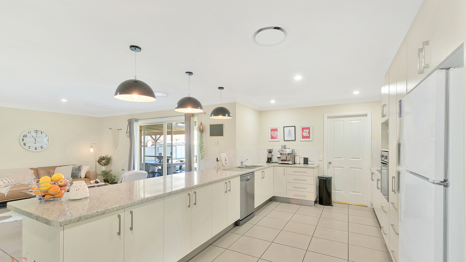 22 Lucknow Street, Spring Hill NSW 2800 - photo 5