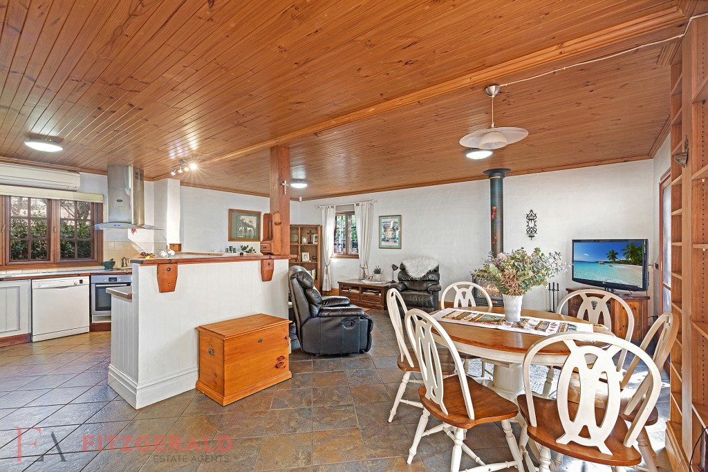 20 Carcoar Street, Spring Hill NSW 2800 - photo 5