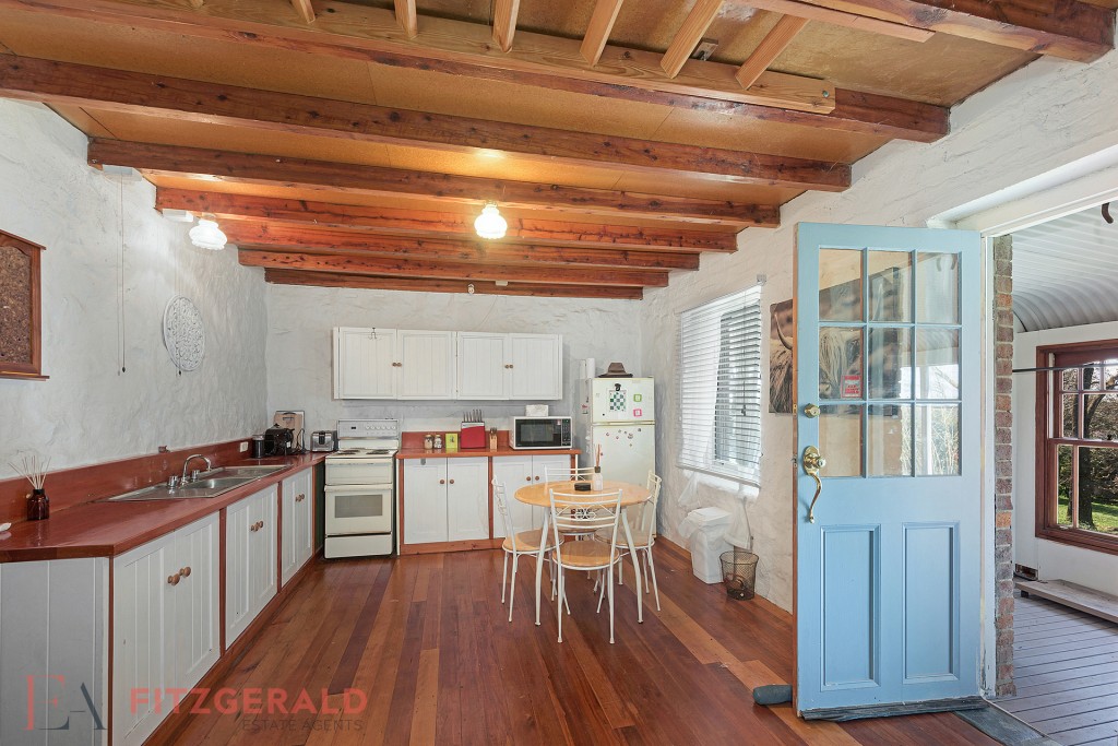 20 Carcoar Street, Spring Hill NSW 2800 - photo 6