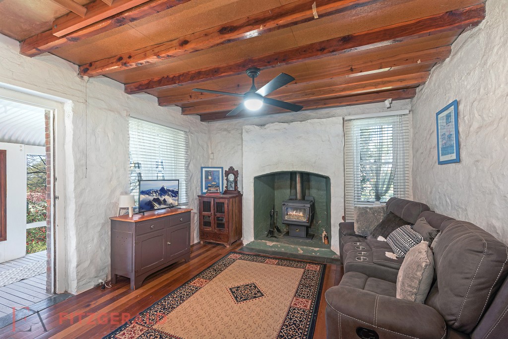 20 Carcoar Street, Spring Hill NSW 2800 - photo 9