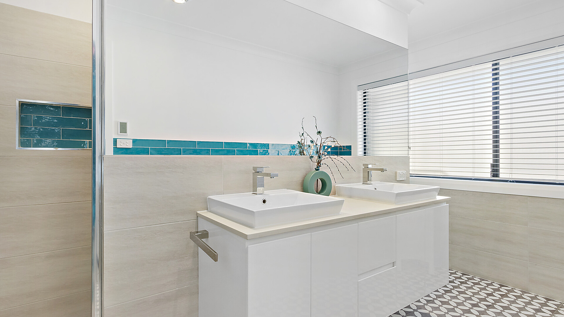 1 Carpenter Close, Orange NSW 2800 - photo 10