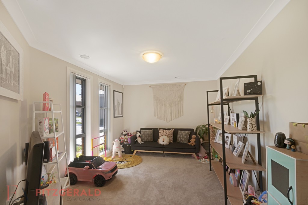 5 Stewart Close, Orange NSW 2800 - photo 4