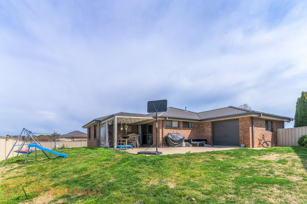 5 Stewart Close, Orange NSW 2800 - photo 10