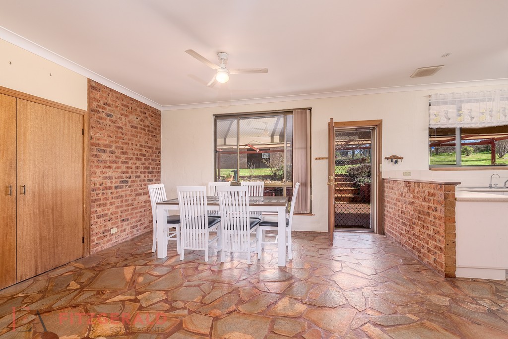 75 Riddell Street, Molong NSW 2866 - photo 3