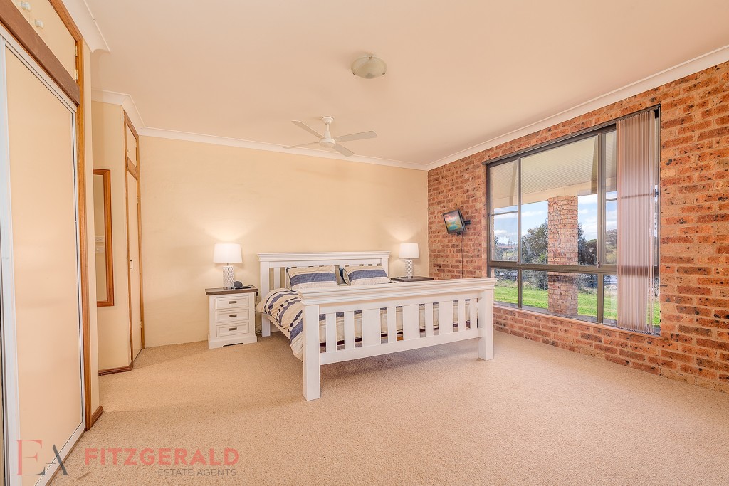 75 Riddell Street, Molong NSW 2866 - photo 8