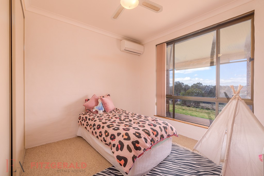 75 Riddell Street, Molong NSW 2866 - photo 9