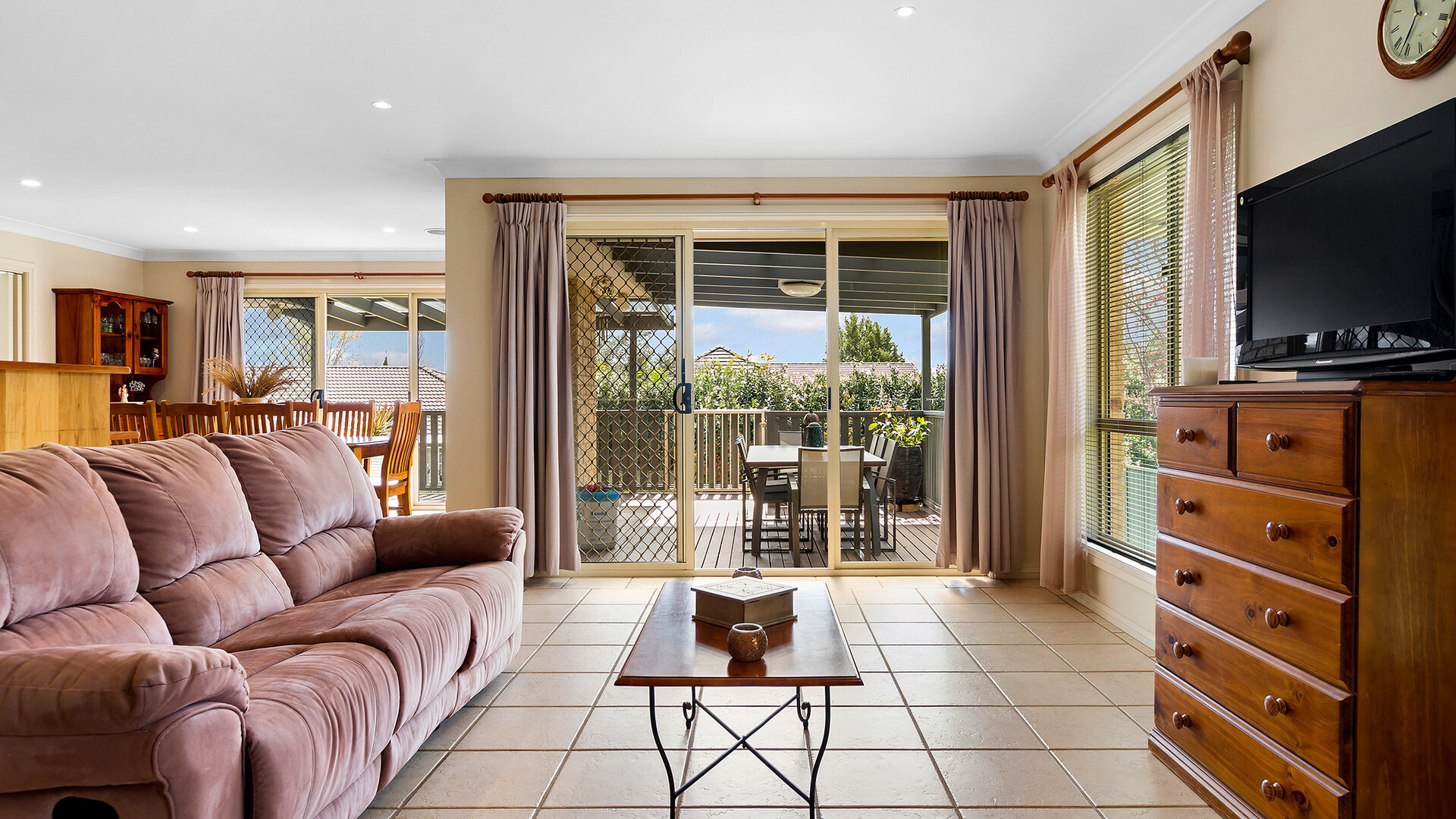 18 Goldfinch Way, Orange NSW 2800 - photo 5