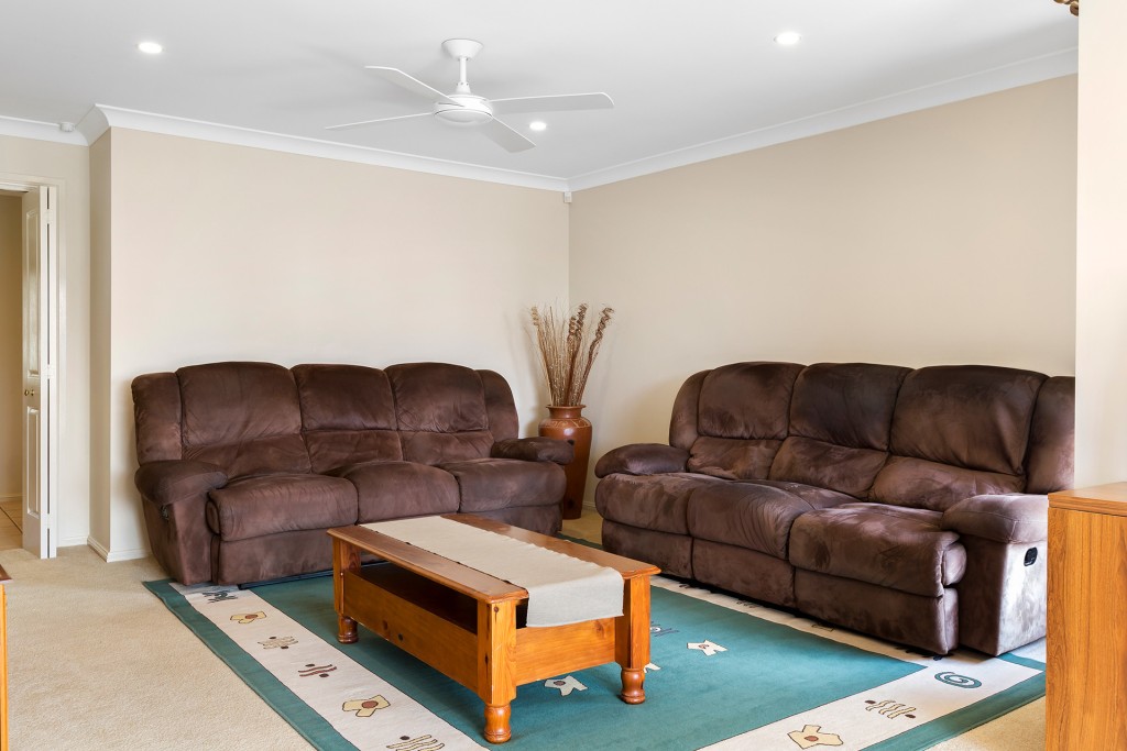 18 Goldfinch Way, Orange NSW 2800 - photo 8