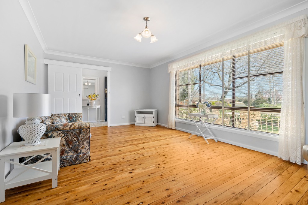 93 Icely Road, Orange NSW 2800 - photo 2