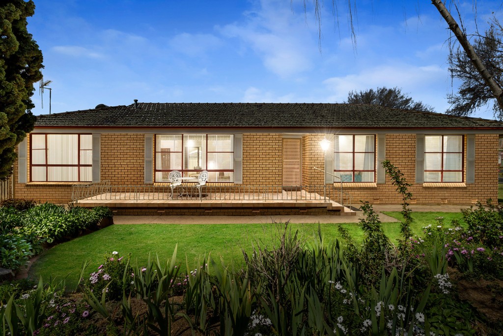 93 Icely Road, Orange NSW 2800 - McGrath Central West