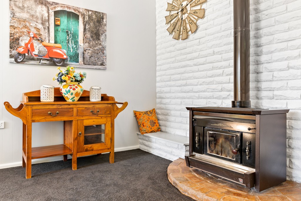 93 Icely Road, Orange NSW 2800 - photo 6