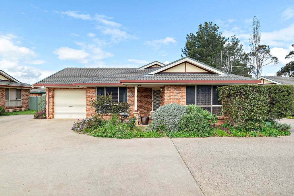 4/160a Sale Street, Orange NSW 2800 - McGrath Central West