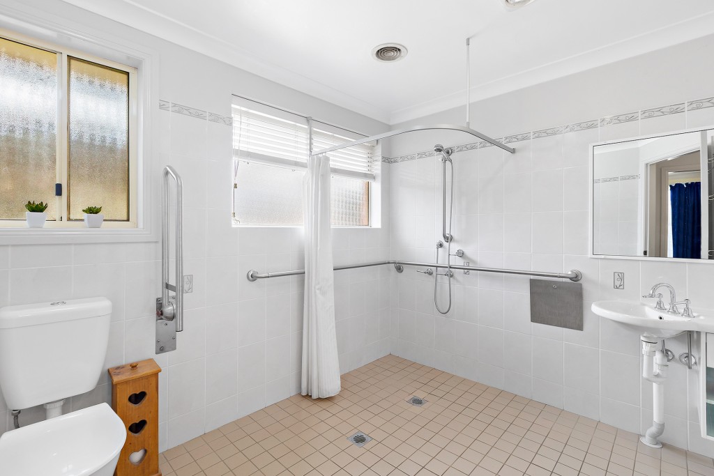 4/160a Sale Street, Orange NSW 2800 - photo 8