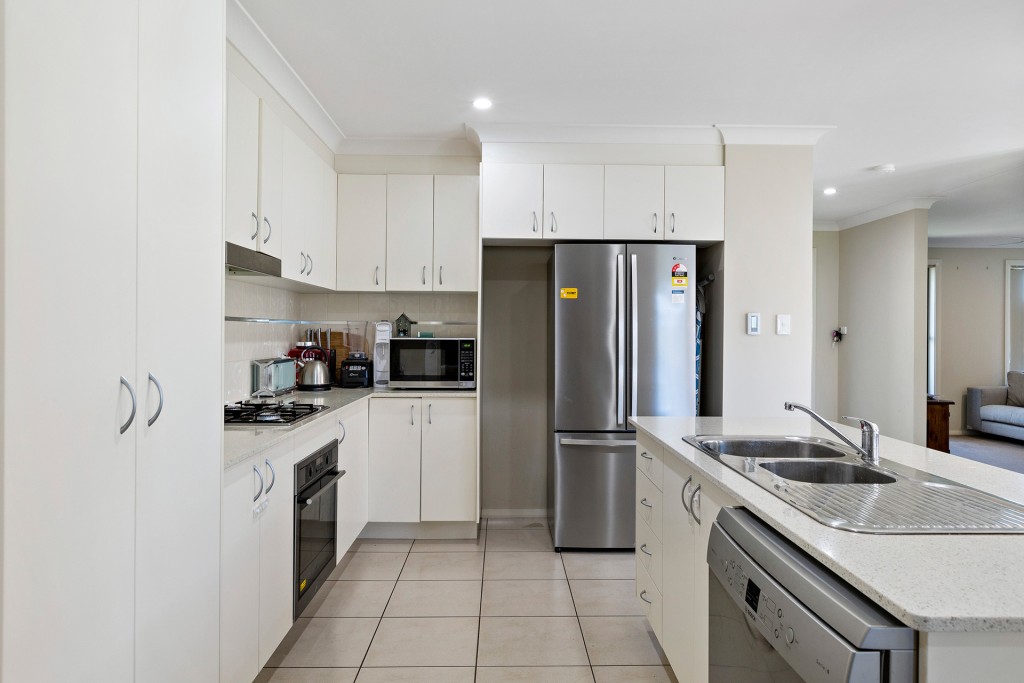 44 Diamond Drive, Orange NSW 2800 - photo 3