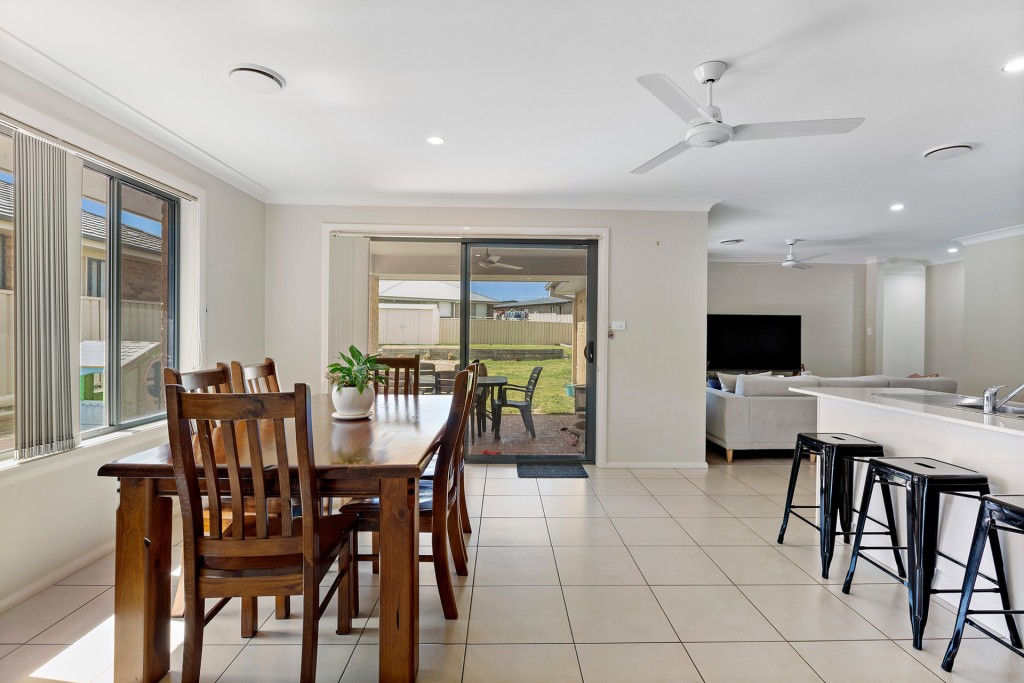44 Diamond Drive, Orange NSW 2800 - photo 4