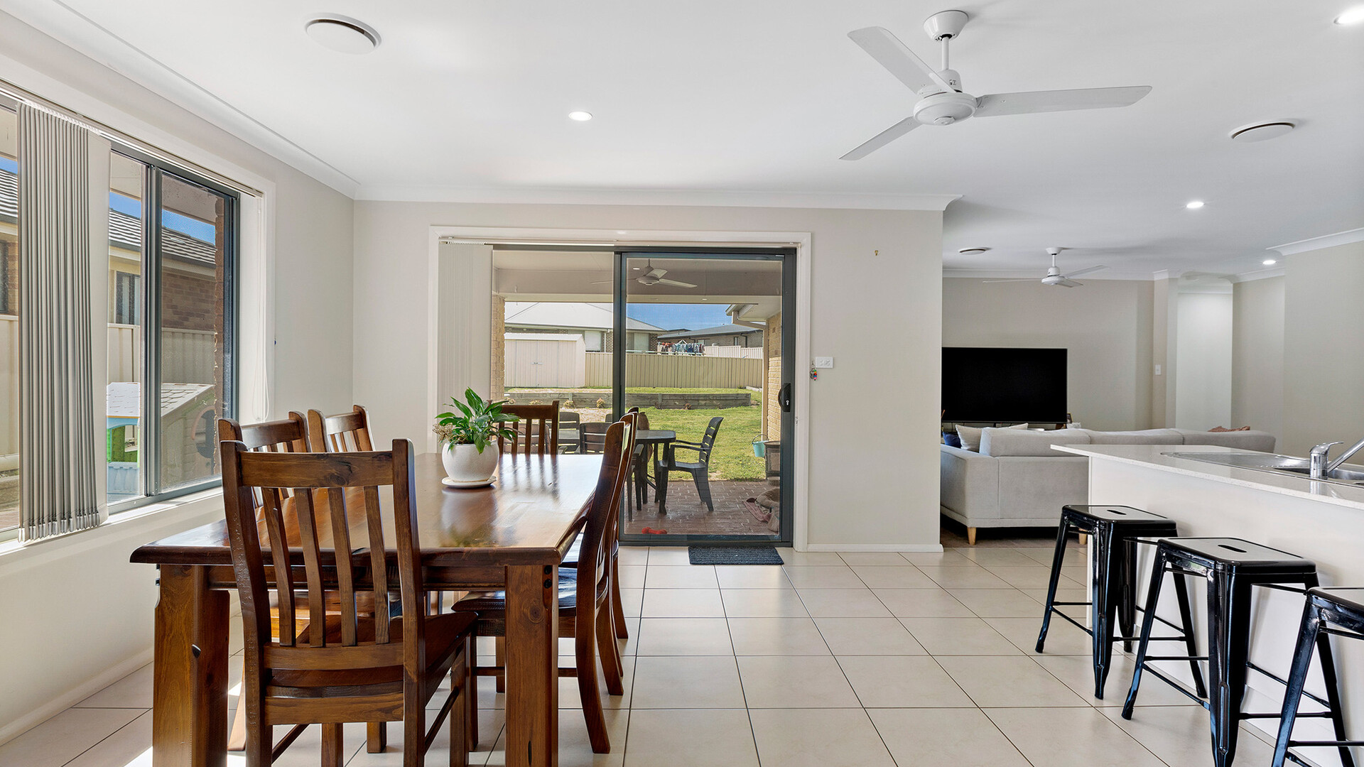 44 Diamond Drive, Orange NSW 2800 - photo 4