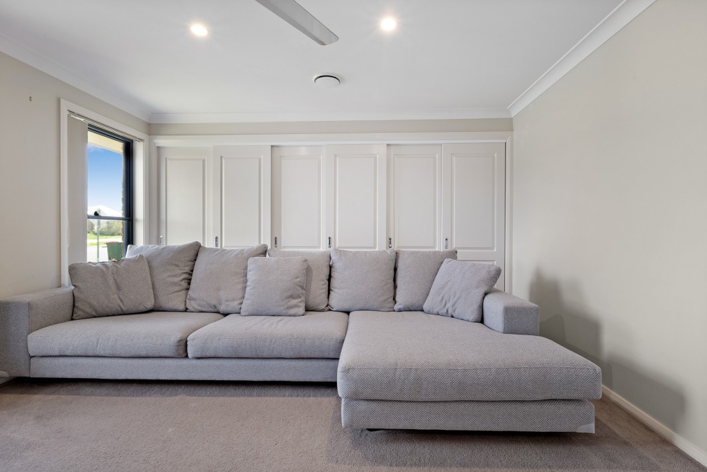 44 Diamond Drive, Orange NSW 2800 - photo 9