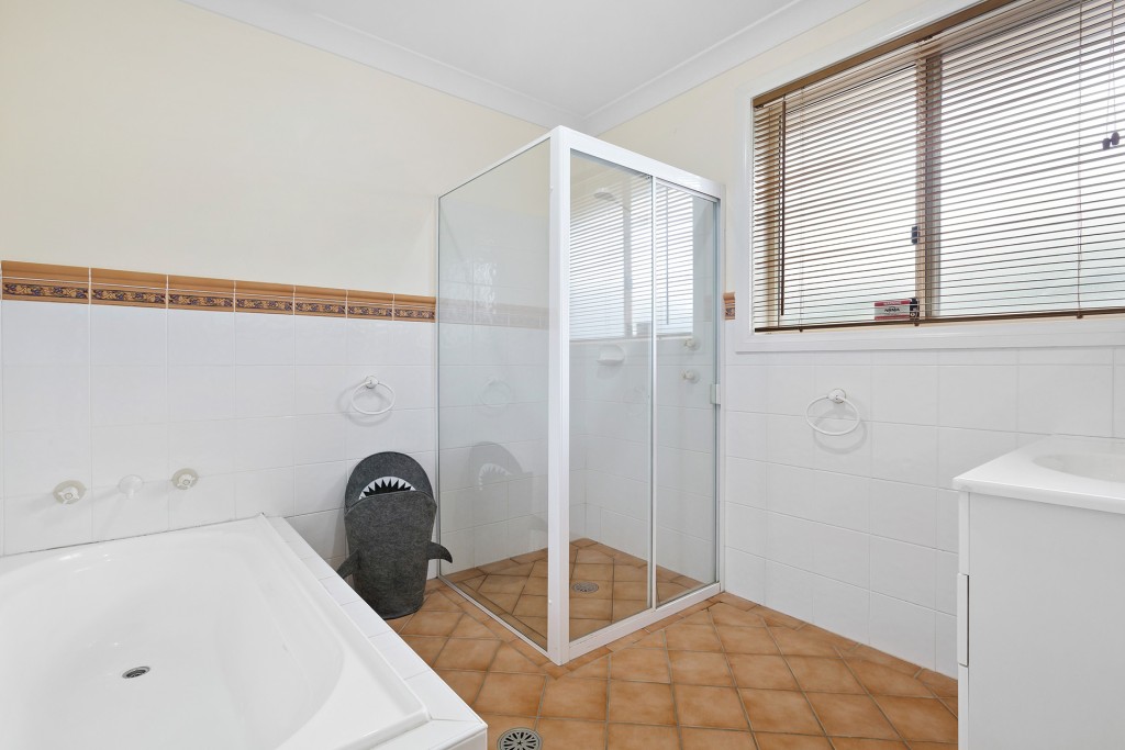 3 Melville Place, Orange NSW 2800 - photo 11