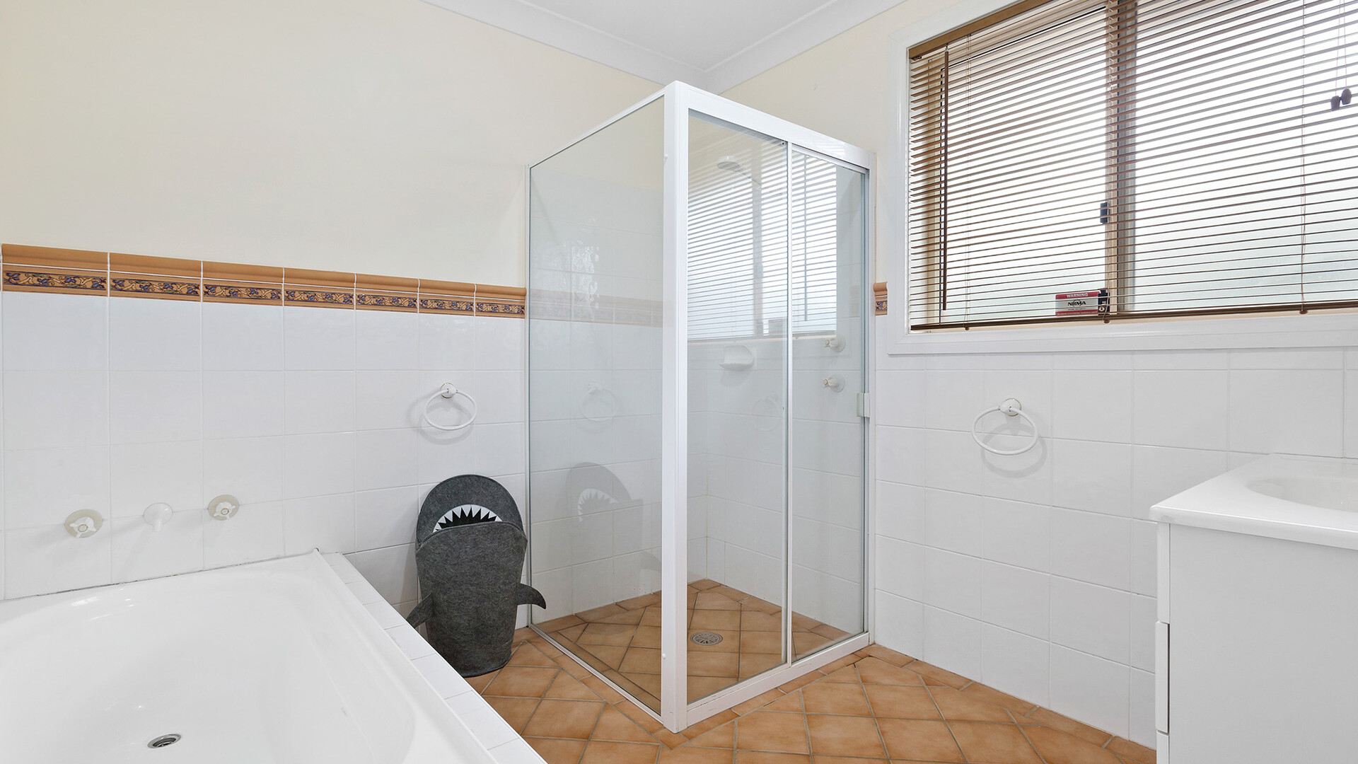 3 Melville Place, Orange NSW 2800 - photo 11