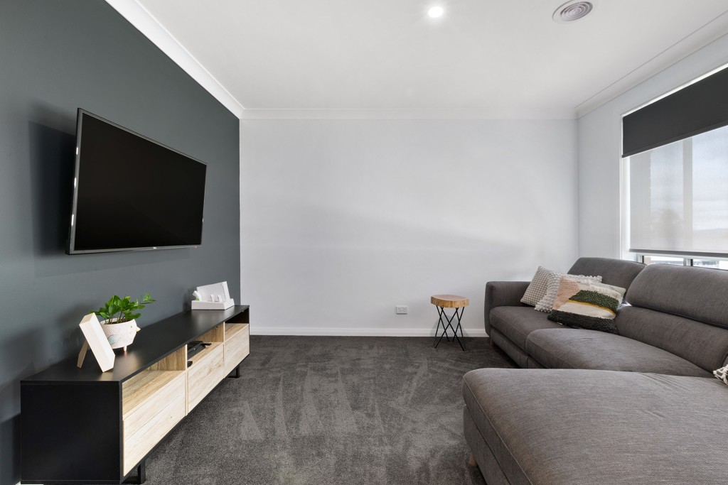 17 Stevenson Way, Orange NSW 2800 - photo 5