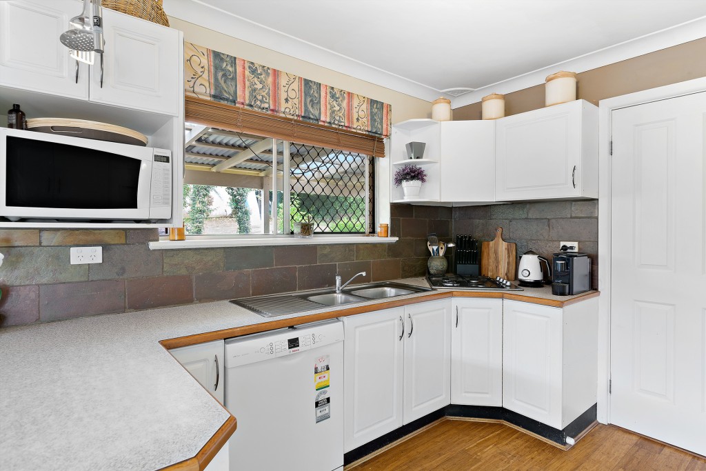 35 Racecourse Road, Orange NSW 2800 - photo 4