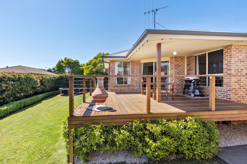 22 Goldfinch Way, Orange NSW 2800 - photo 2