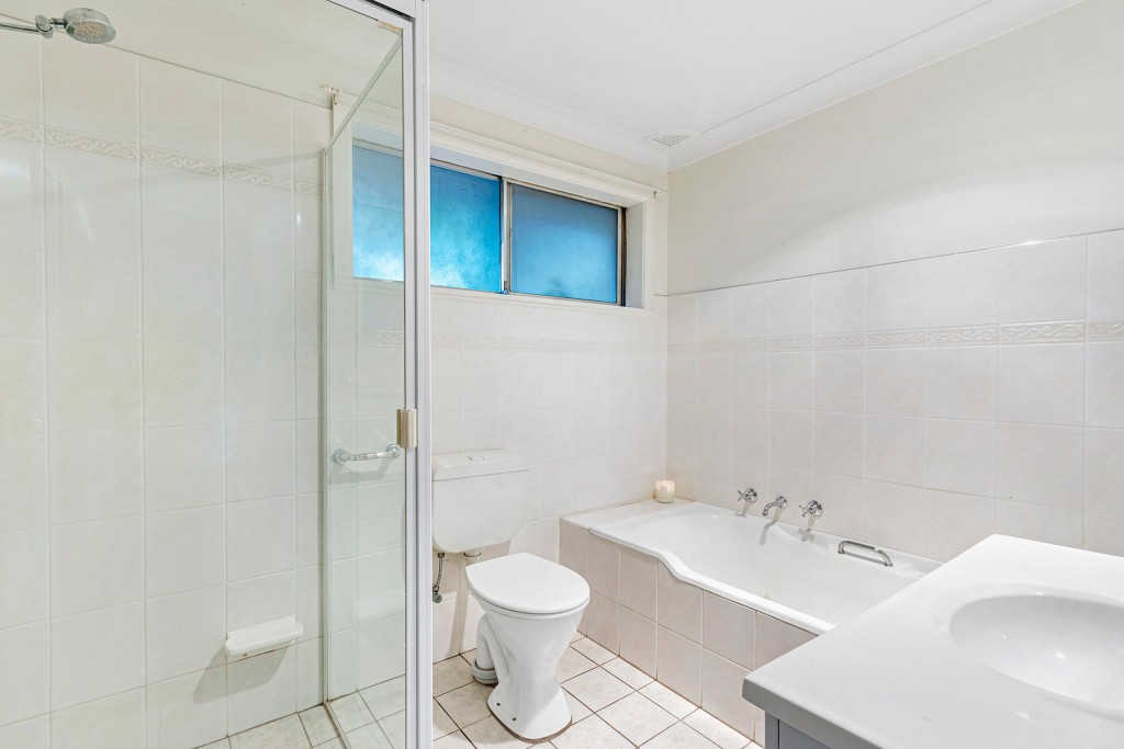 51 Kooronga Avenue, Orange NSW 2800 - photo 8