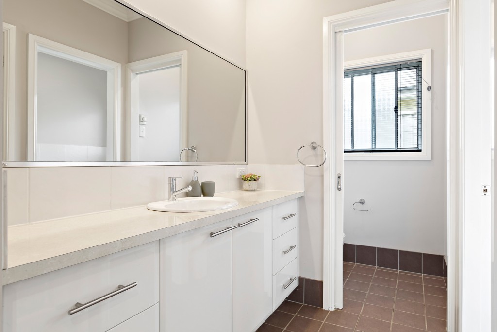 6 Valencia Drive, Orange NSW 2800 - photo 12