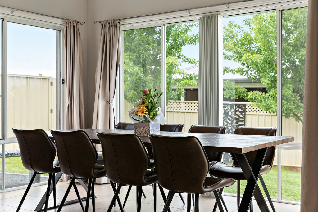 6 Valencia Drive, Orange NSW 2800 - photo 4