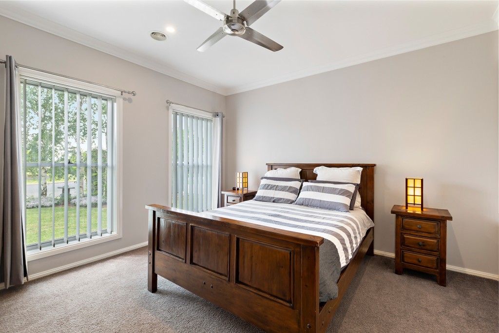 6 Valencia Drive, Orange NSW 2800 - photo 8