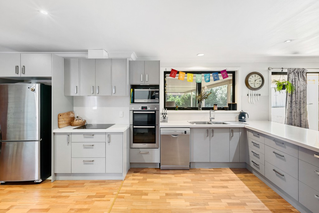 4 Carramar Avenue, Orange NSW 2800 - photo 2