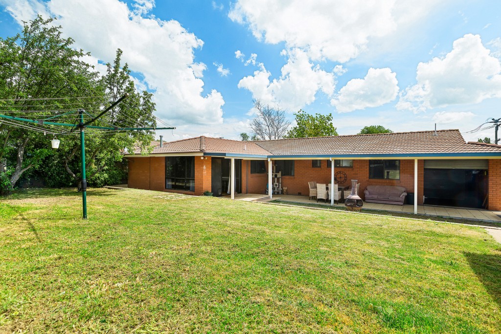 4 Carramar Avenue, Orange NSW 2800 - photo 11
