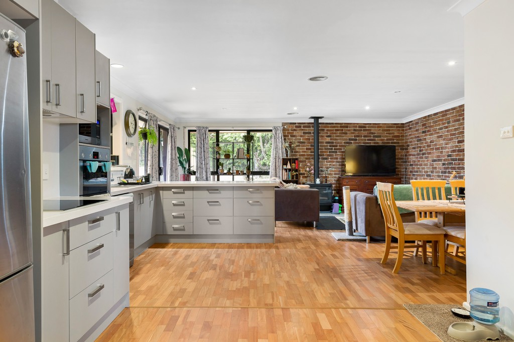 4 Carramar Avenue, Orange NSW 2800 - photo 3