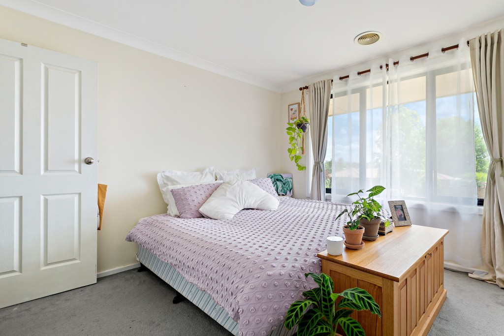 4 Carramar Avenue, Orange NSW 2800 - photo 9
