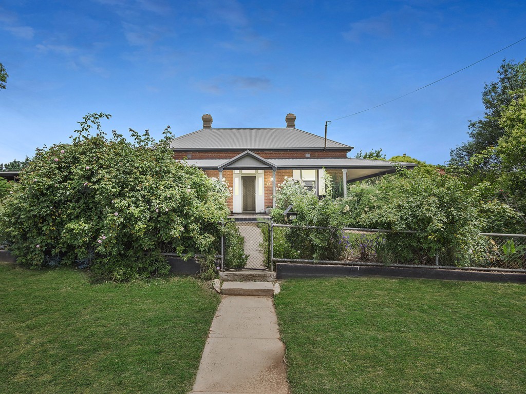 33 Rodd Street, Canowindra NSW 2804 - photo 2