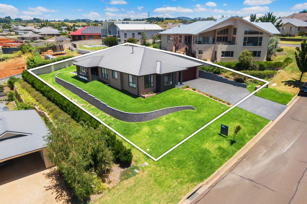 15 Stirling Avenue, Orange NSW 2800 - photo 19