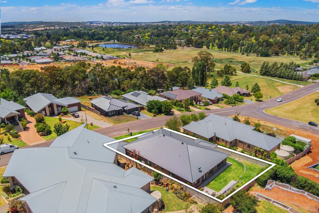 15 Stirling Avenue, Orange NSW 2800 - photo 20