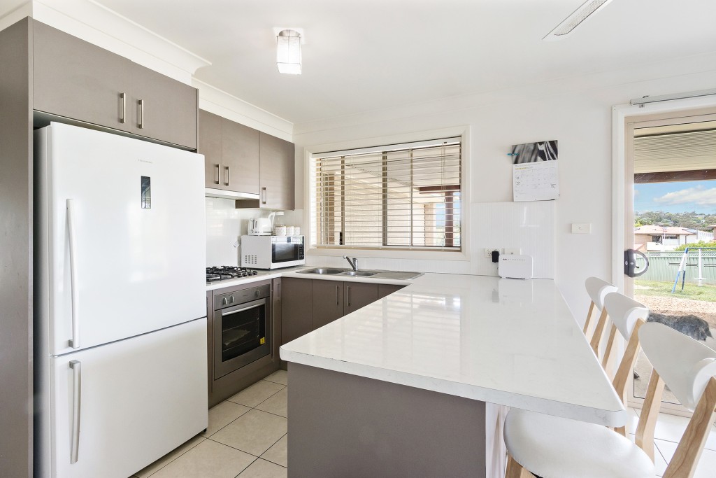 7 Ramsay Close, Orange NSW 2800 - photo 2