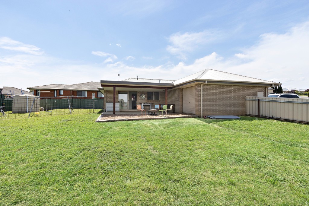 7 Ramsay Close, Orange NSW 2800 - photo 12