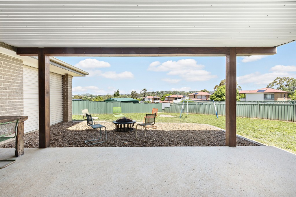 7 Ramsay Close, Orange NSW 2800 - photo 3