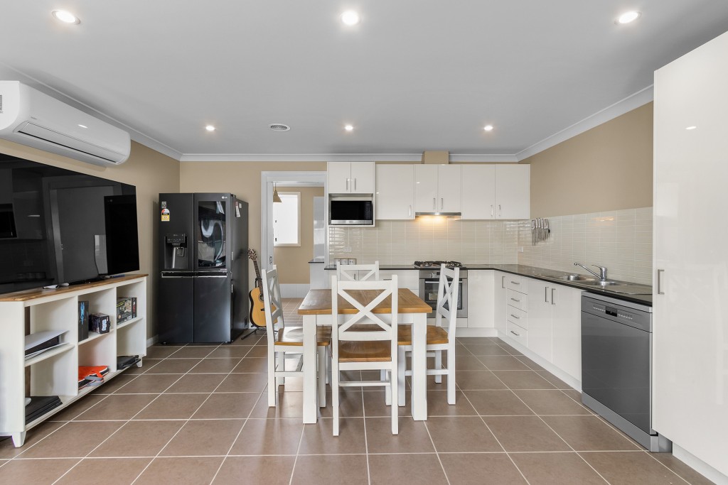 1/24 Wakeford Street, Orange NSW 2800 - photo 2